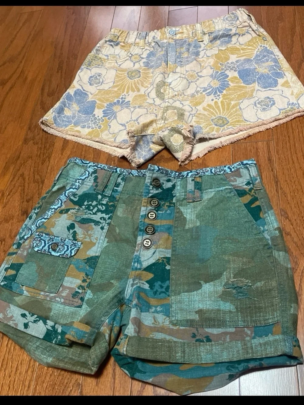Pilcro Shorts Lara Ultra High-Rise Frayed S / The Wanderer Shorts 28P Bundle - Picture 1 of 12